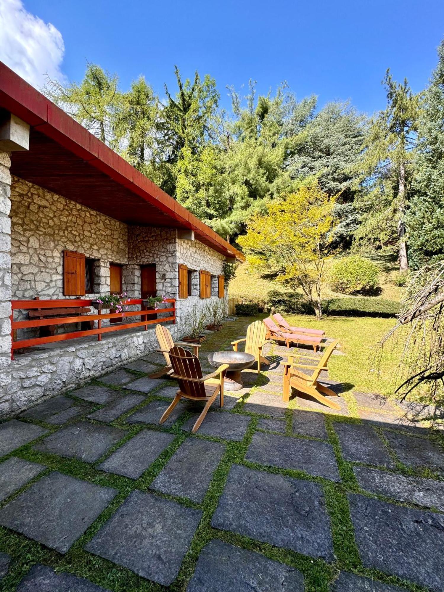 Villa Drago Chalet Oltre il Colle Esterno foto